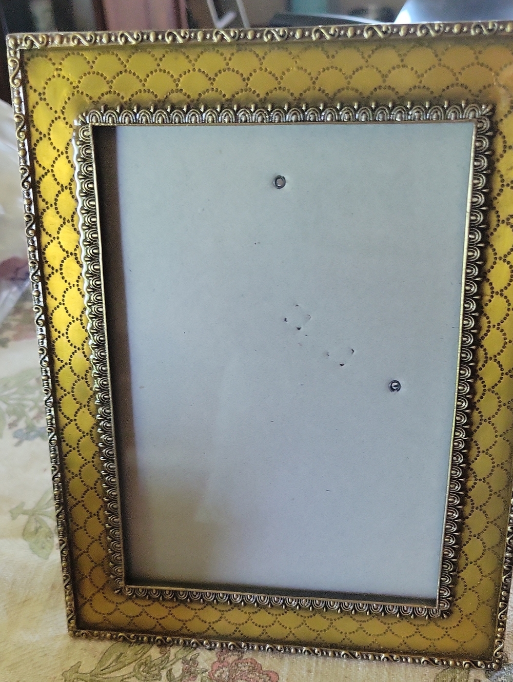 Vintage ELSA L Golden Yellow Enamel Scalloped Frame